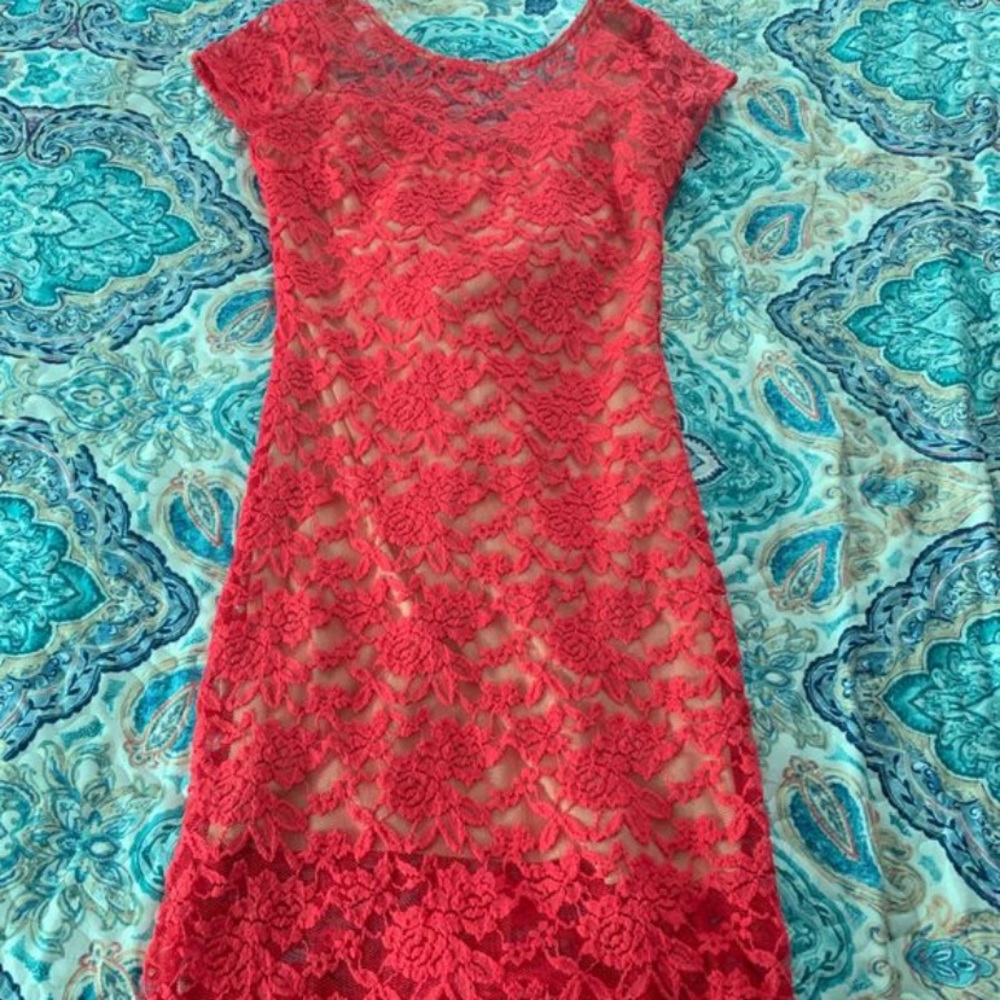 Dress - Picture 2 of 2
